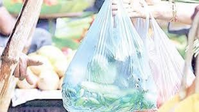 আজ থেকে কাঁচা বাজারে পলিথিন ব্যাগ নিষিদ্ধ